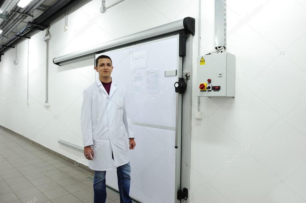 Completed industrial coldroom with insulated panels